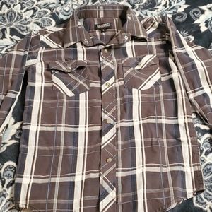 Boys shirts size 6-7, bundle of 5